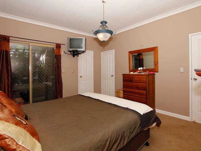 11 Paragon Rise, Currambine WA 6028
