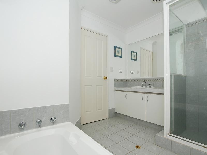 11 Paragon Rise, Currambine WA 6028