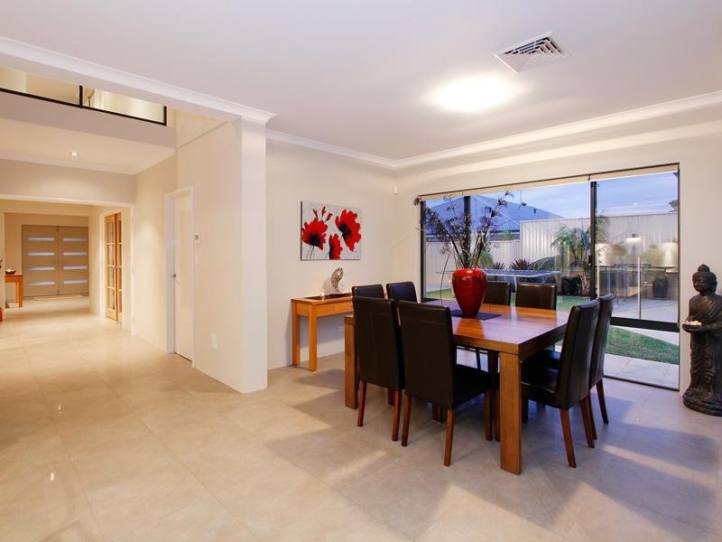 16 Spitfire Avenue, Burns Beach WA 6028