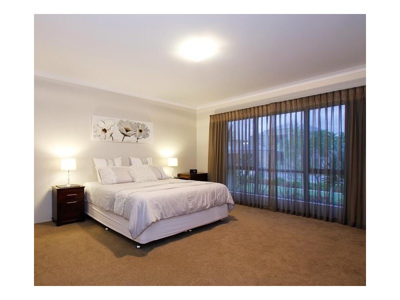 16 Spitfire Avenue, Burns Beach WA 6028