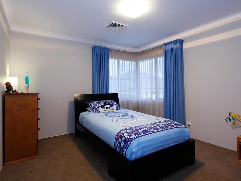 16 Spitfire Avenue, Burns Beach WA 6028