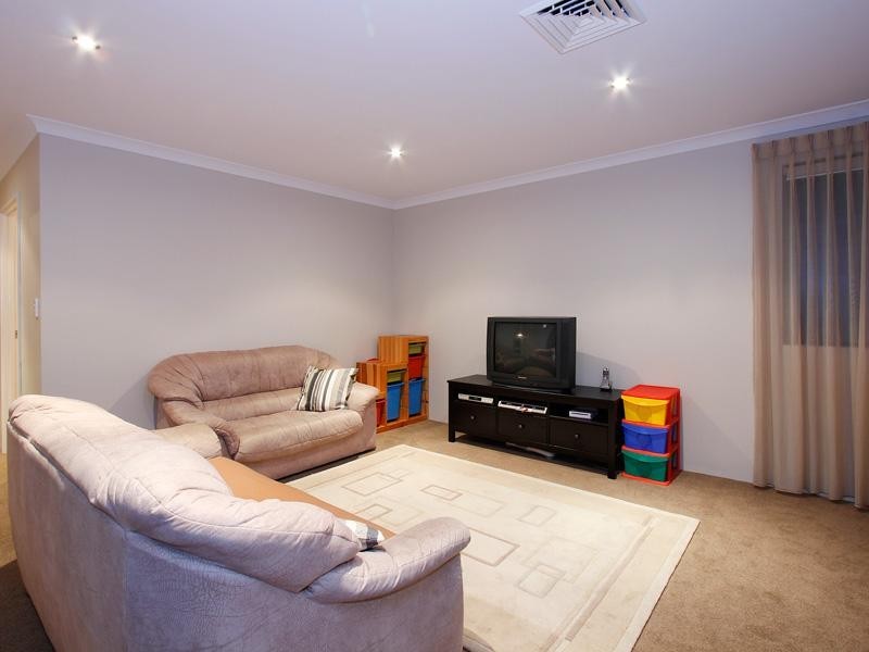 16 Spitfire Avenue, Burns Beach WA 6028