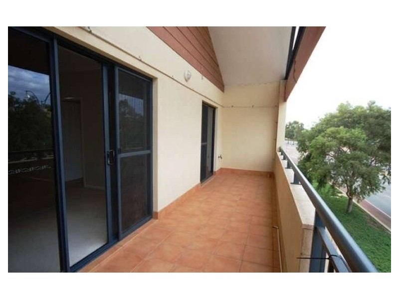 27/18 Kingsbury Road, Joondalup WA 6027