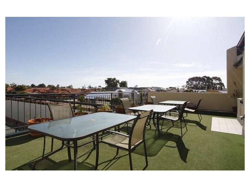 27/18 Kingsbury Road, Joondalup WA 6027