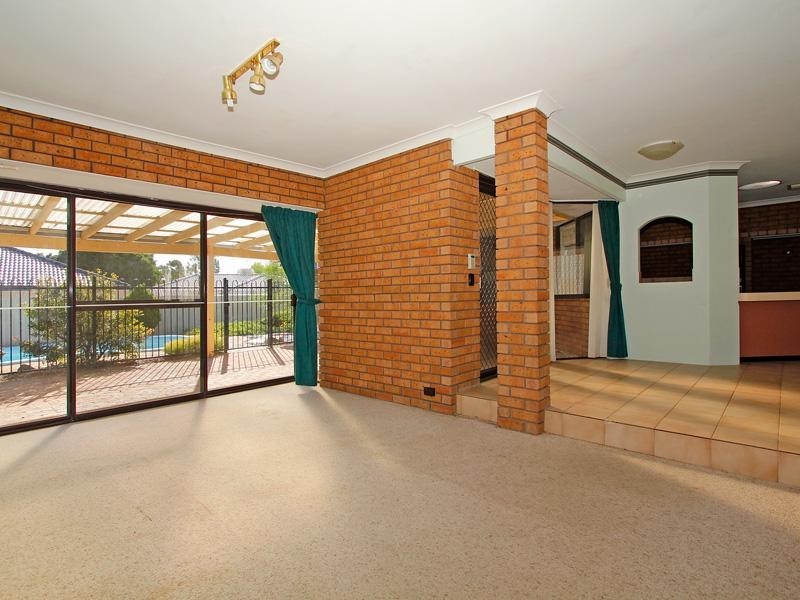 6 Monk Glade, Ocean Reef WA 6027