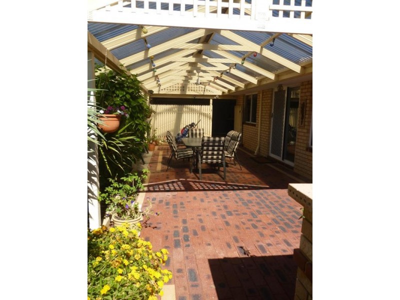 28A Manapouri Meander, Joondalup WA 6027