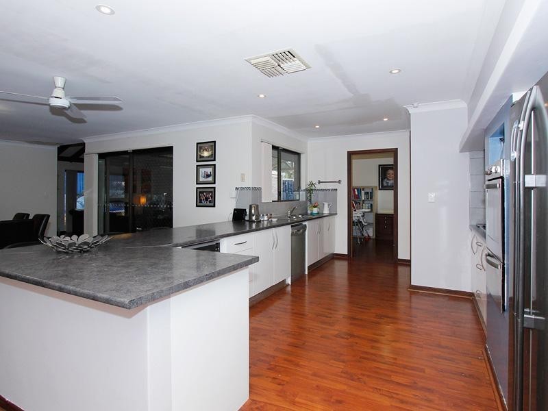 23 Glengarry Drive, Duncraig WA 6023