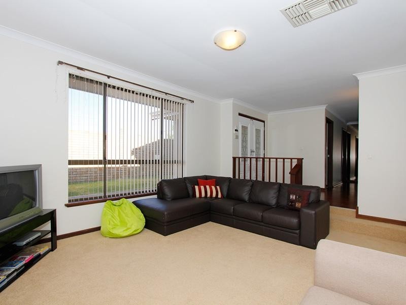 23 Glengarry Drive, Duncraig WA 6023