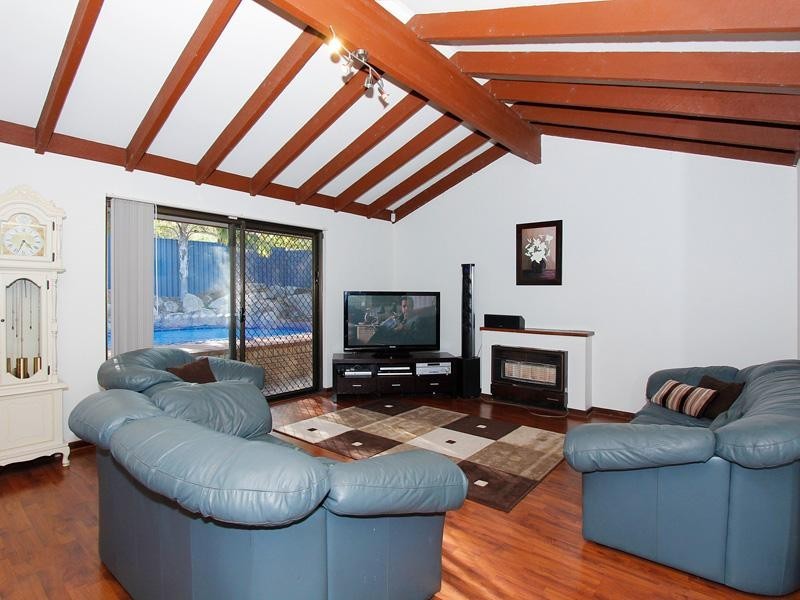 23 Glengarry Drive, Duncraig WA 6023