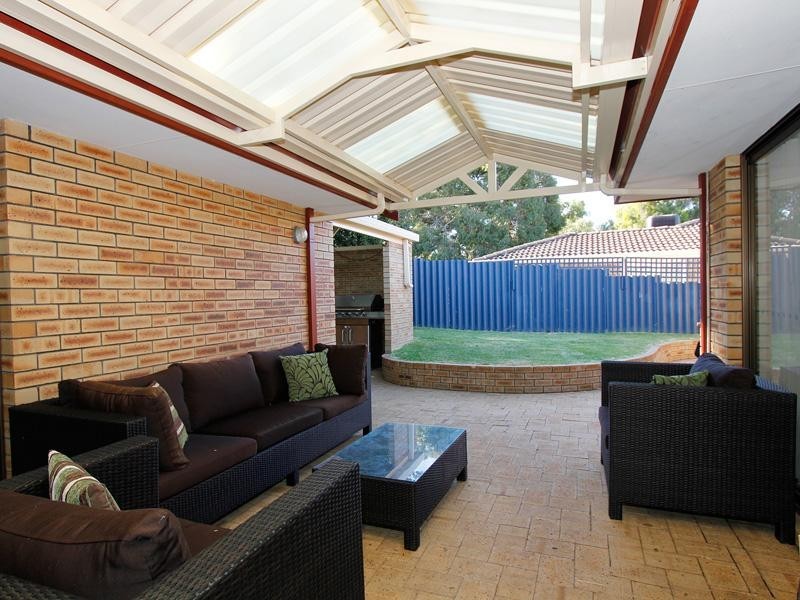 23 Glengarry Drive, Duncraig WA 6023