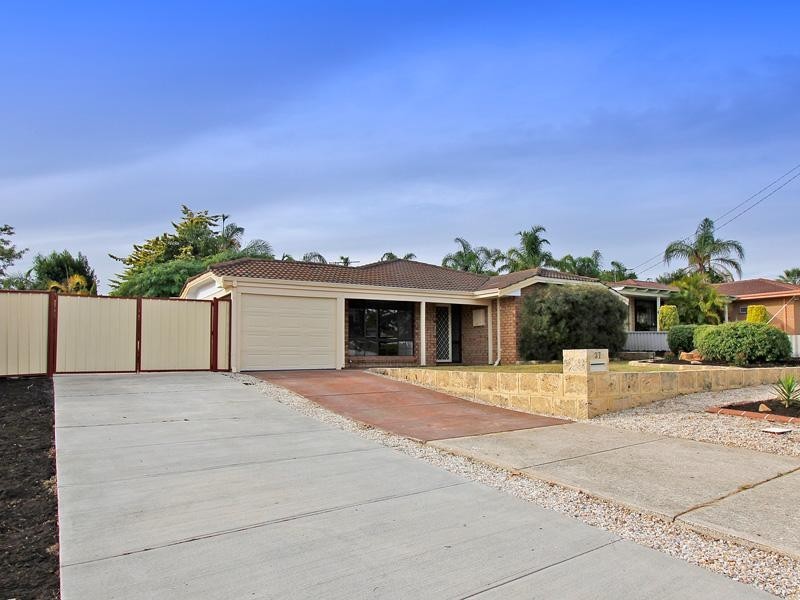 37 Coyle Road, Beldon WA 6027