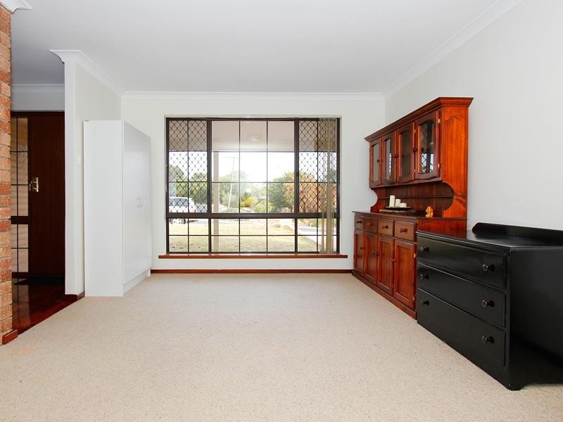 37 Coyle Road, Beldon WA 6027