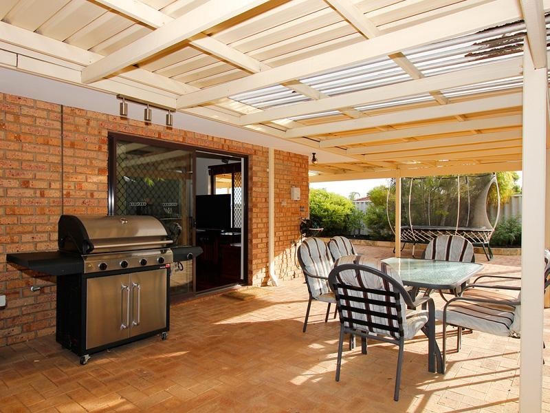 37 Coyle Road, Beldon WA 6027