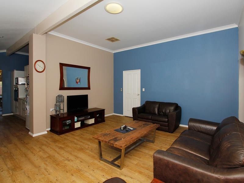 143 Tapping Way, Quinns Rocks WA 6030