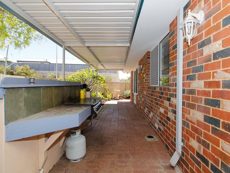 143 Tapping Way, Quinns Rocks WA 6030