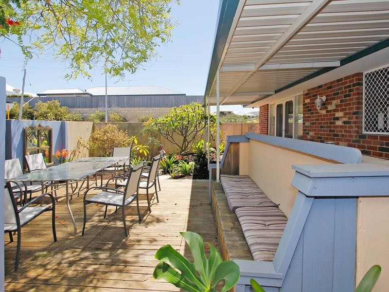 143 Tapping Way, Quinns Rocks WA 6030