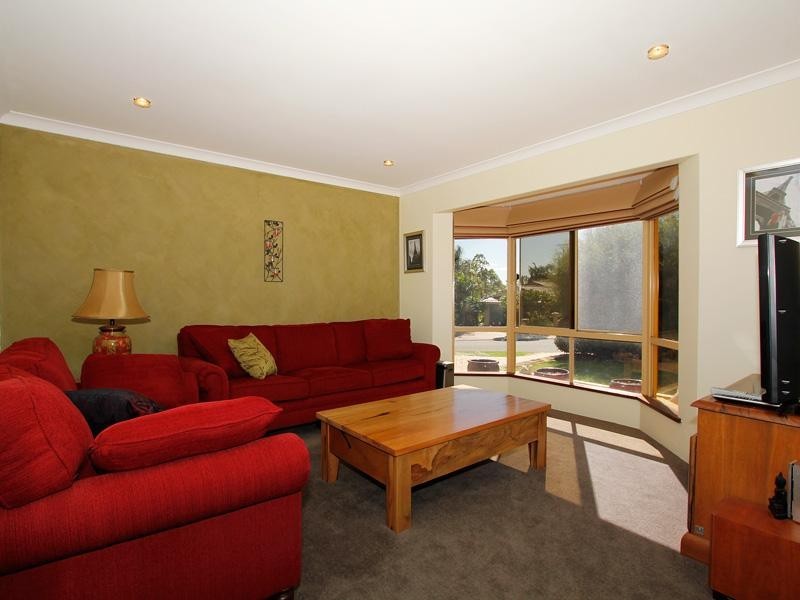 6 Carmen Court, Joondalup WA 6027