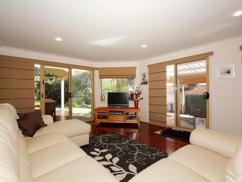 6 Carmen Court, Joondalup WA 6027