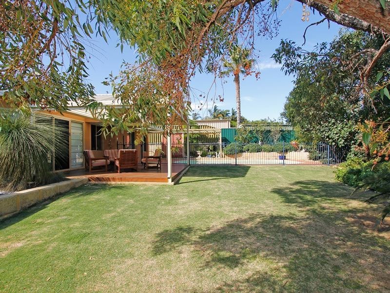 6 Carmen Court, Joondalup WA 6027