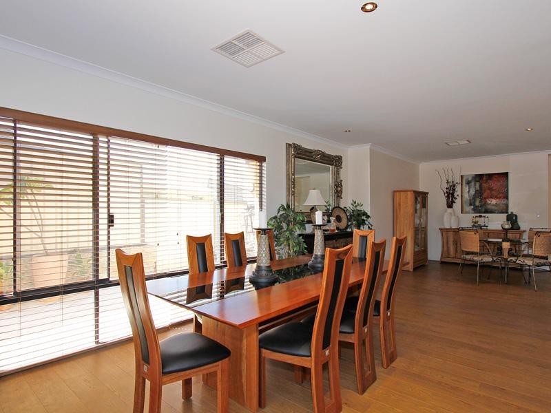 73 Keanefield Drive, Carramar WA 6031