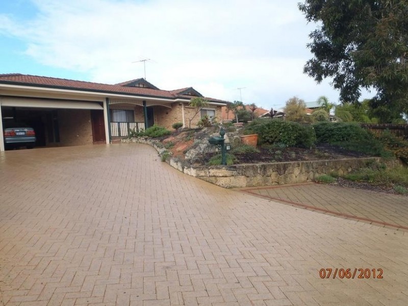 16 Castlerock Turn, Joondalup WA 6027