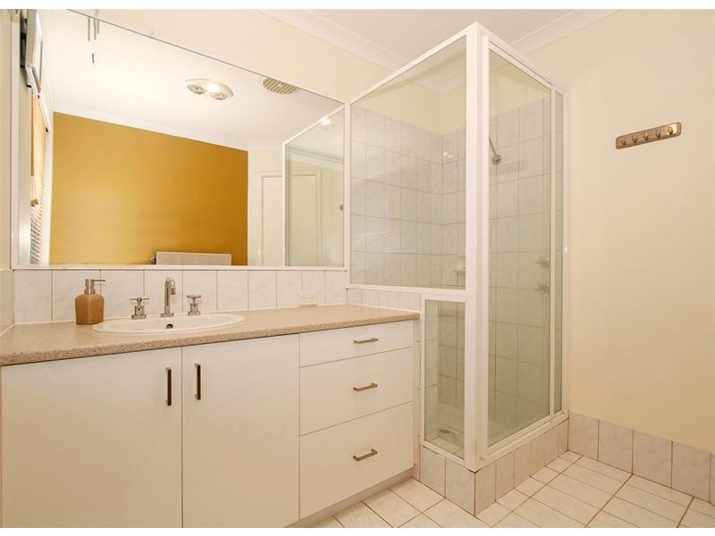 11 Fairlie Grove, Kinross WA 6028