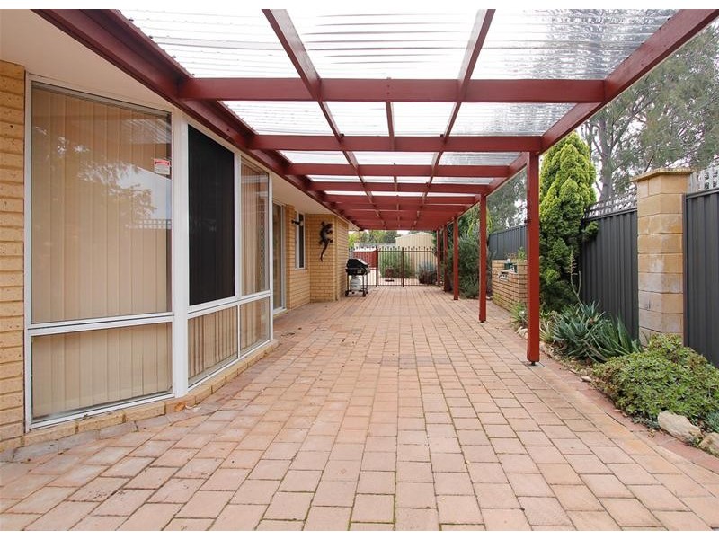 11 Fairlie Grove, Kinross WA 6028