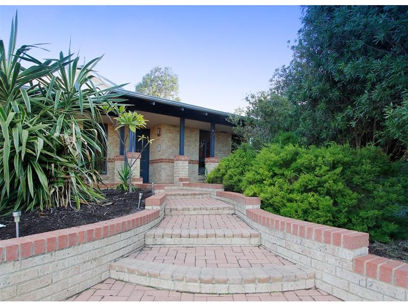 2 Pepin Court, Joondalup WA 6027