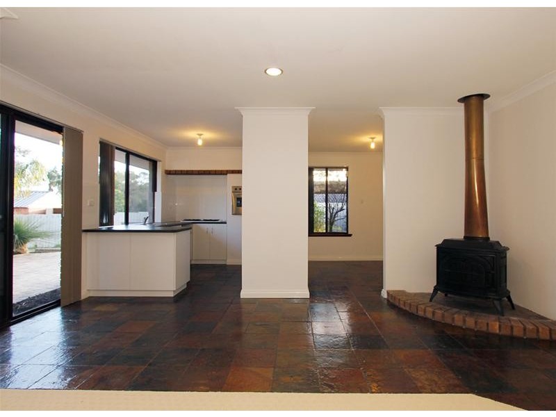 87 Treetop Avenue, Edgewater WA 6027