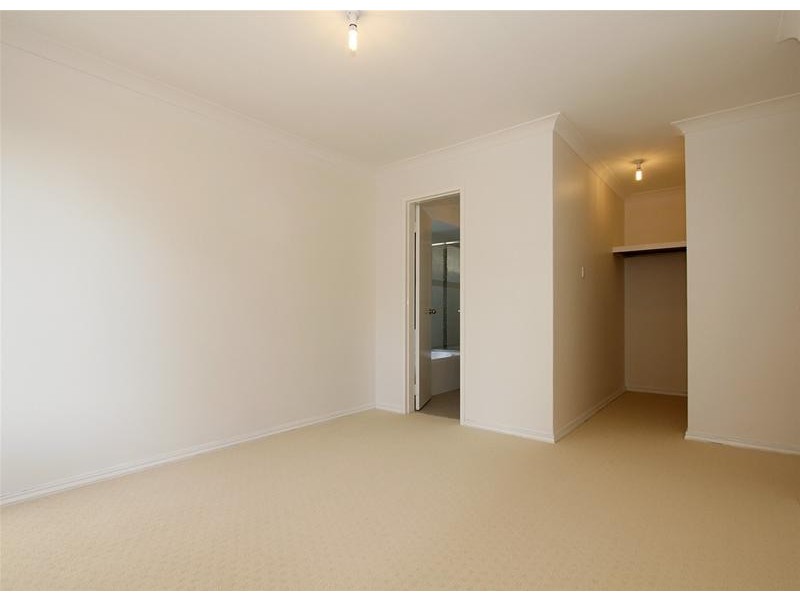 87 Treetop Avenue, Edgewater WA 6027