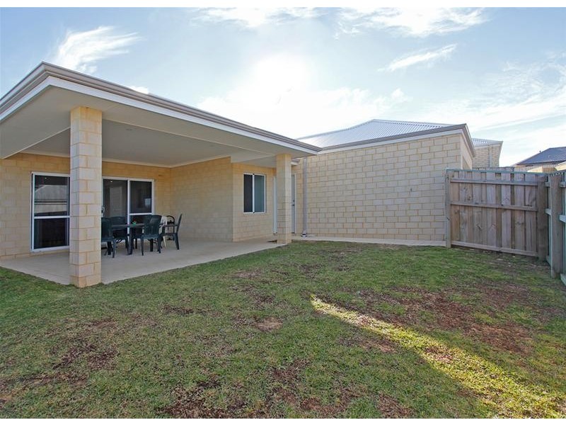 122 Lindsay Beach Boulevard, Yanchep WA 6035