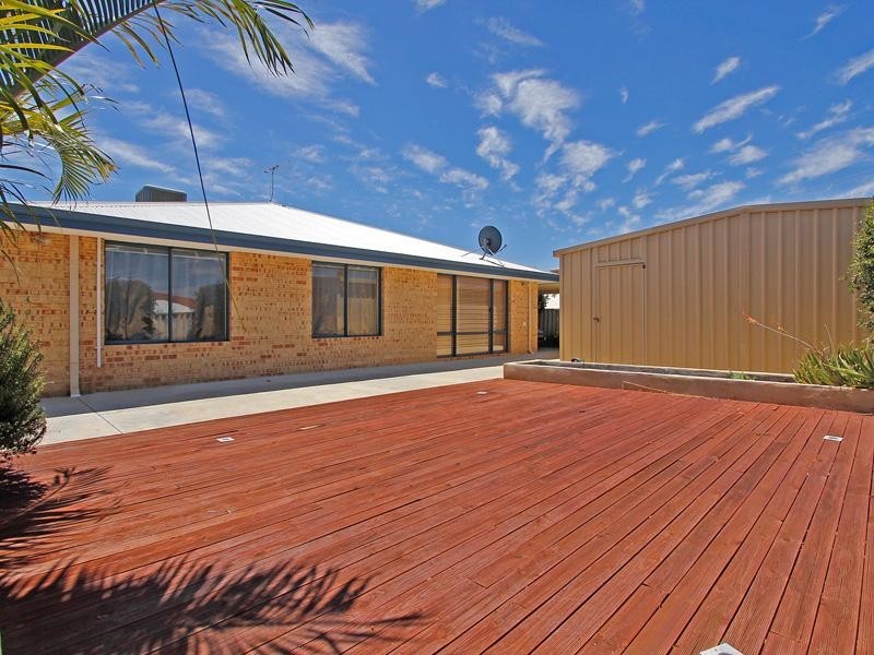 24 Dilkera Place, Quinns Rocks WA 6030