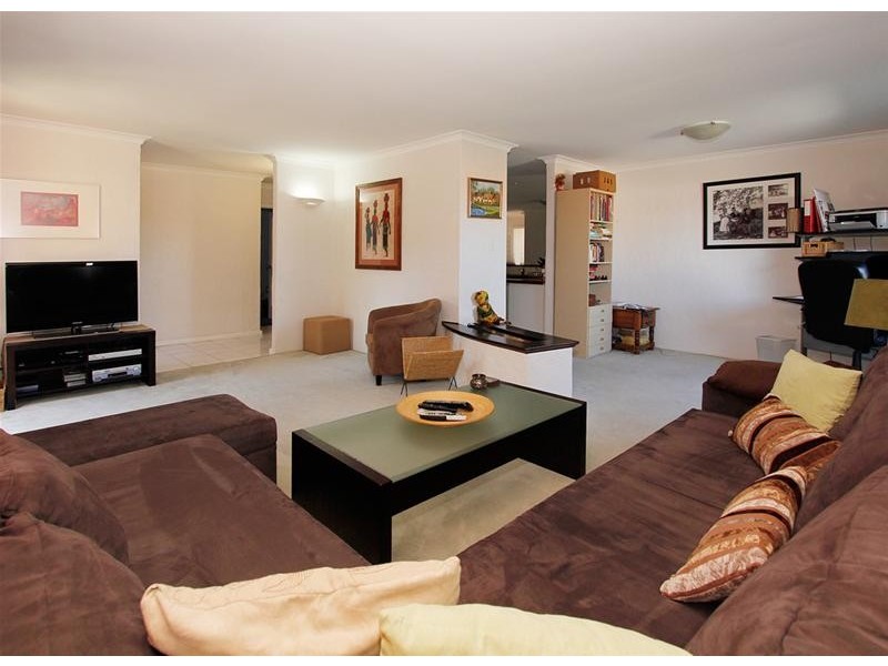 3 Tipuana Place, Edgewater WA 6027