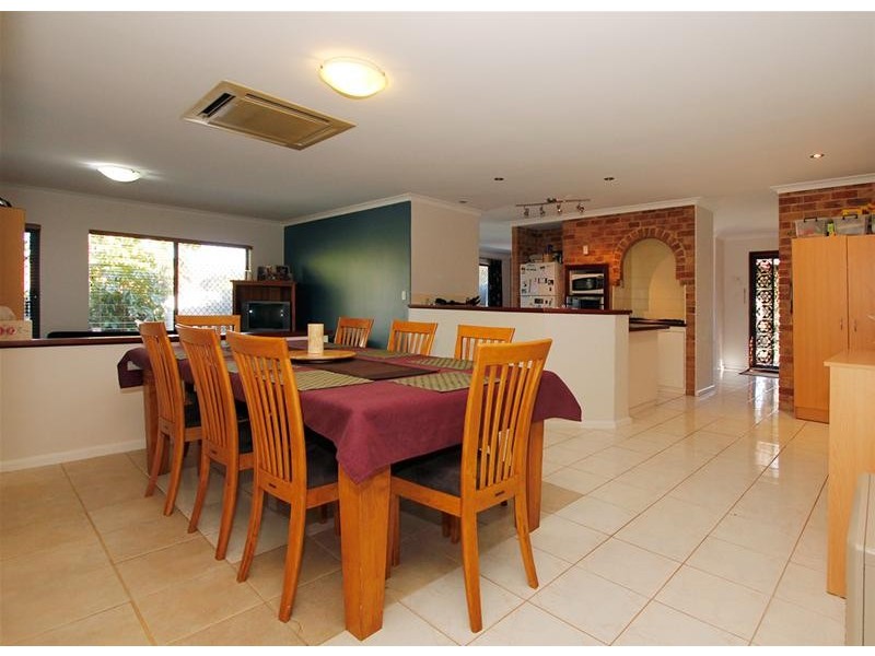 3 Tipuana Place, Edgewater WA 6027