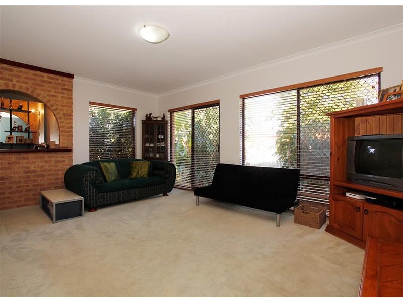 3 Tipuana Place, Edgewater WA 6027