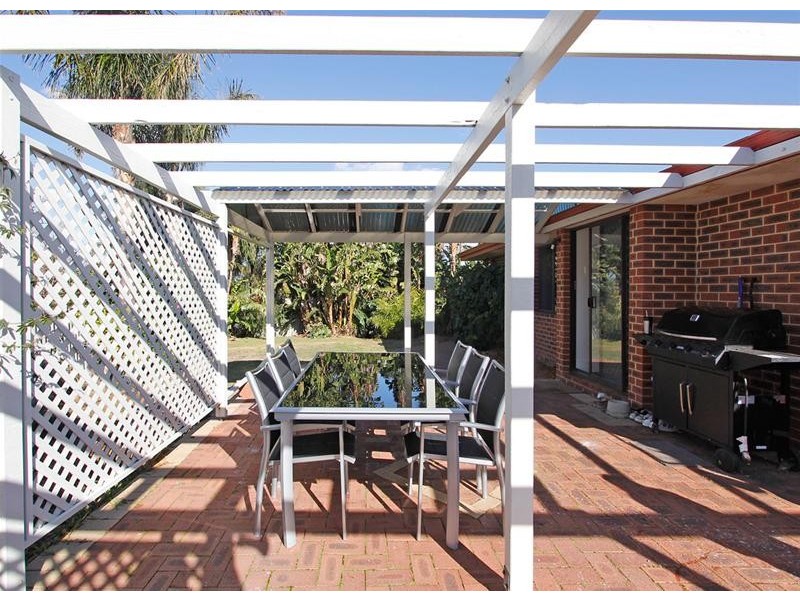 3 Tipuana Place, Edgewater WA 6027