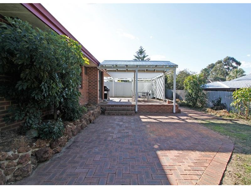 3 Tipuana Place, Edgewater WA 6027