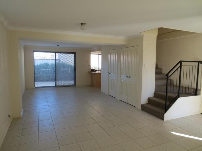 24 Russell Road, Madeley WA 6065