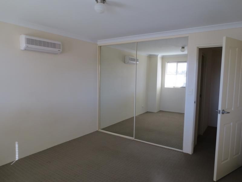 24 Russell Road, Madeley WA 6065