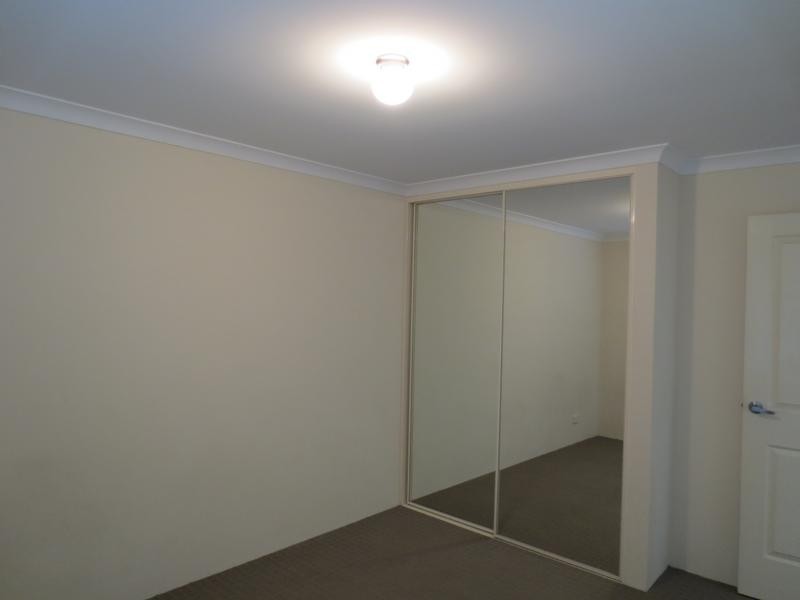 24 Russell Road, Madeley WA 6065