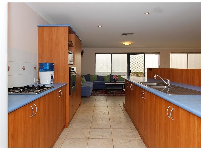 47 Palmerston Crescent, Tapping WA 6065