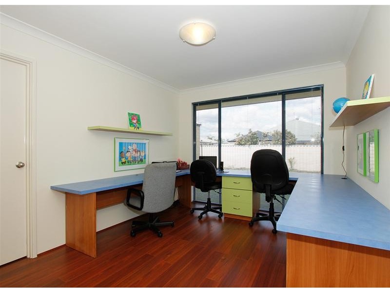 47 Palmerston Crescent, Tapping WA 6065