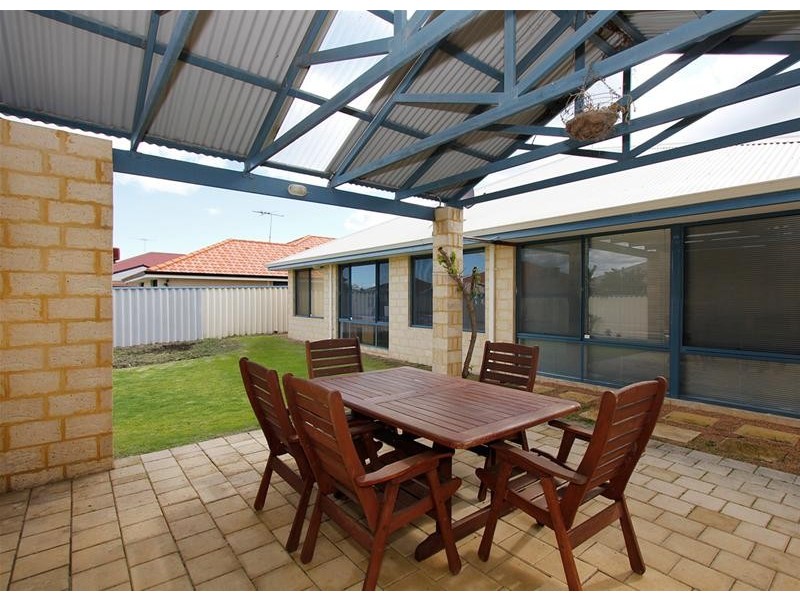 47 Palmerston Crescent, Tapping WA 6065