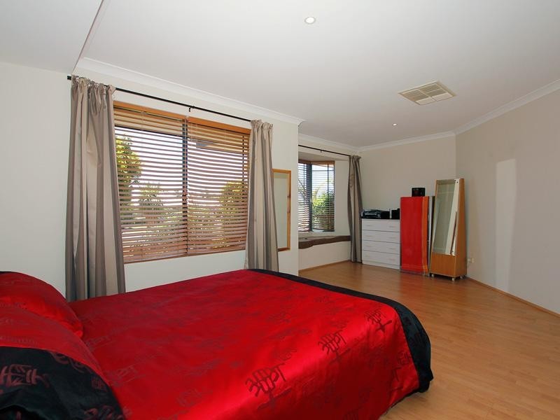 24 Dilkera Place, Quinns Rocks WA 6030