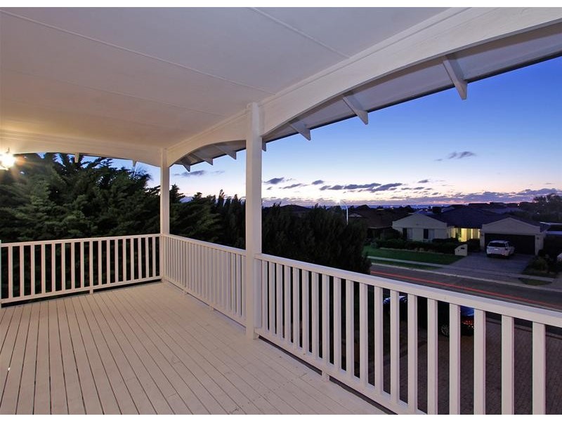 126 Cook Avenue, Hillarys WA 6025