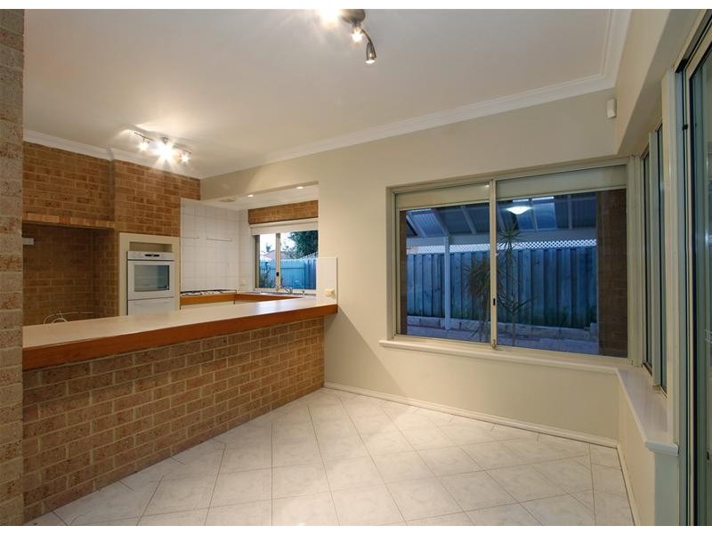 126 Cook Avenue, Hillarys WA 6025