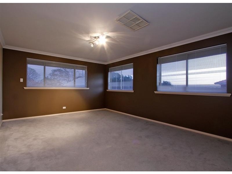 126 Cook Avenue, Hillarys WA 6025