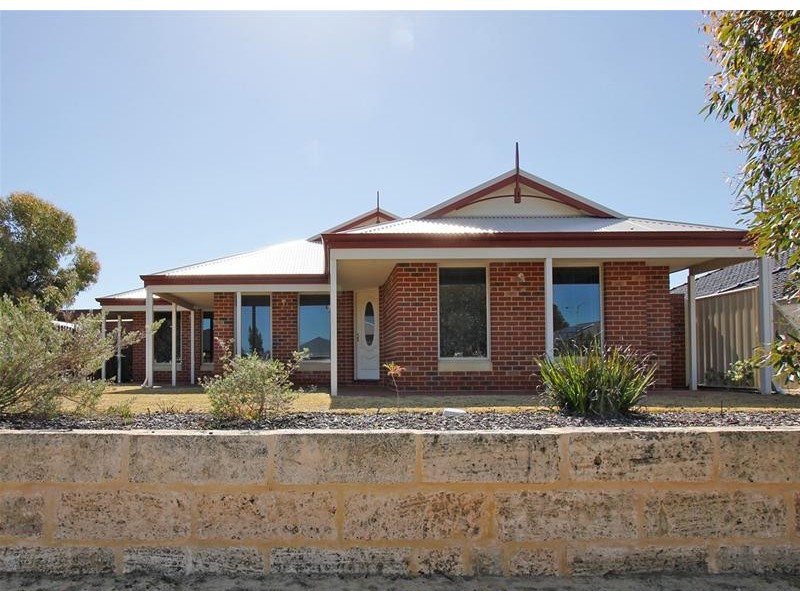 2 Overdene Pass, Banksia Grove WA 6031