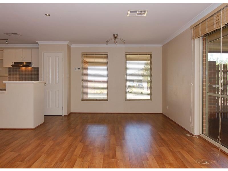 2 Overdene Pass, Banksia Grove WA 6031