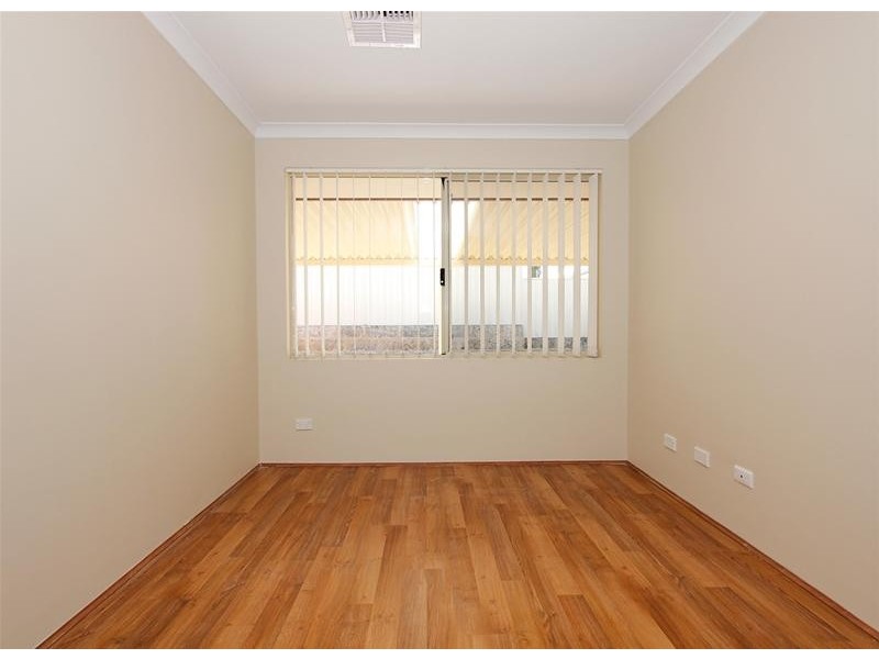 2 Overdene Pass, Banksia Grove WA 6031